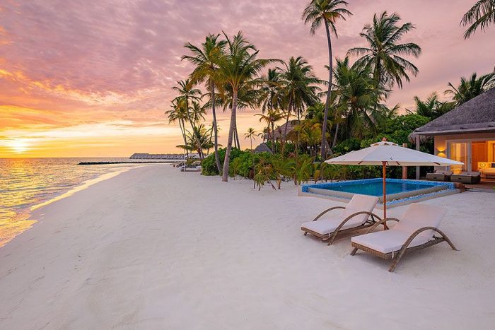 119439-pool-sunset-beach-villa-baglioni-resort-maldives-1