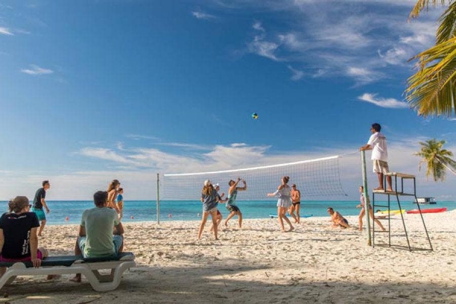 Meeru-Island-Resort-Spa-Volleyboll-Beachvolleyboll-Sport-Sports
