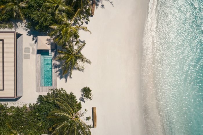 maldives-accom-1br-beachvilla2