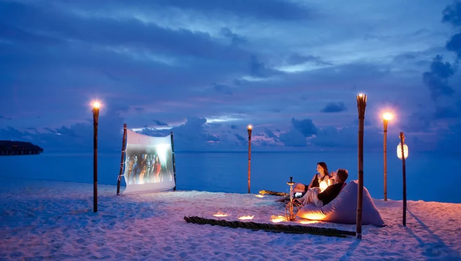 open-air-cinema-beach