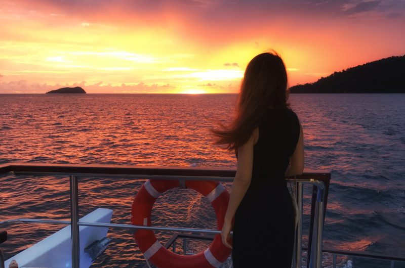 overlooking-sunset-cruise