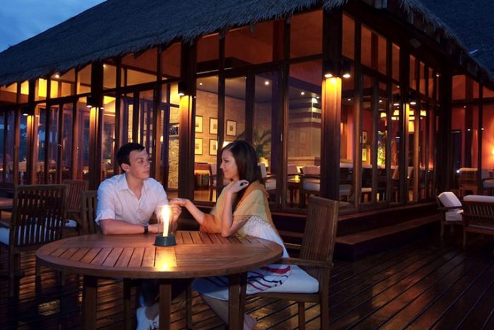 prestigewatervillas-restaurant-deck-night-view